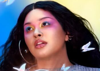 Aura Eye Makeup Look