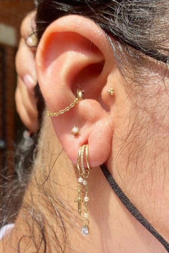 Chain-Linked Conch Piercing