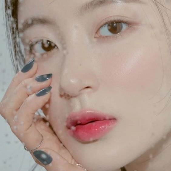 Gradient Gloss Lips
