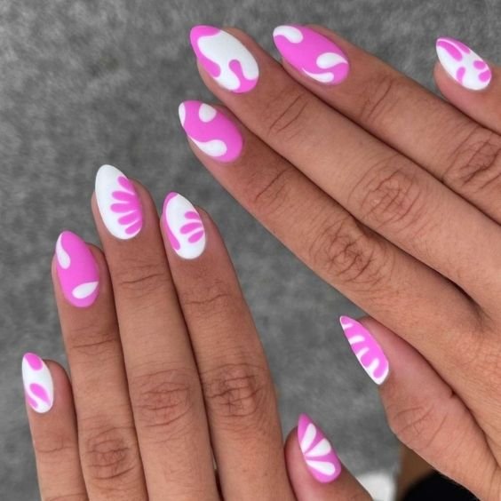 Bubblegum Pink Abstract Nails