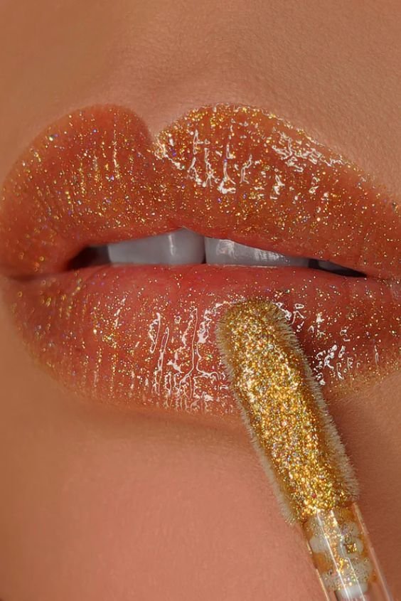 Gold-Infused Lip Gloss