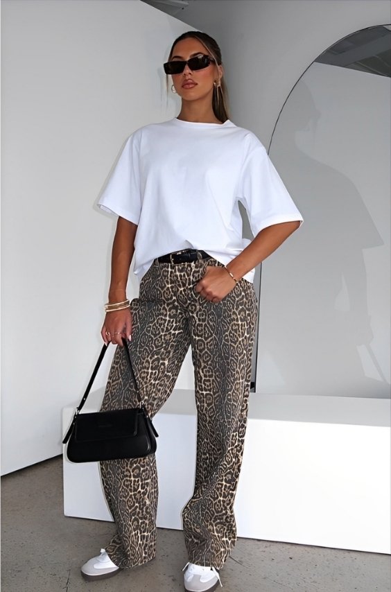 Classic Leopard Print Jeans with a White Tee (2)