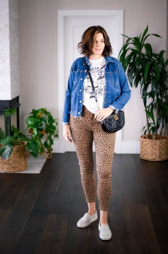 Leopard Print Skinny Jeans with Oversized Blazer
