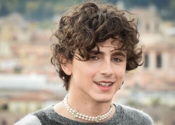 Men’s Wavy Haircut Ideas