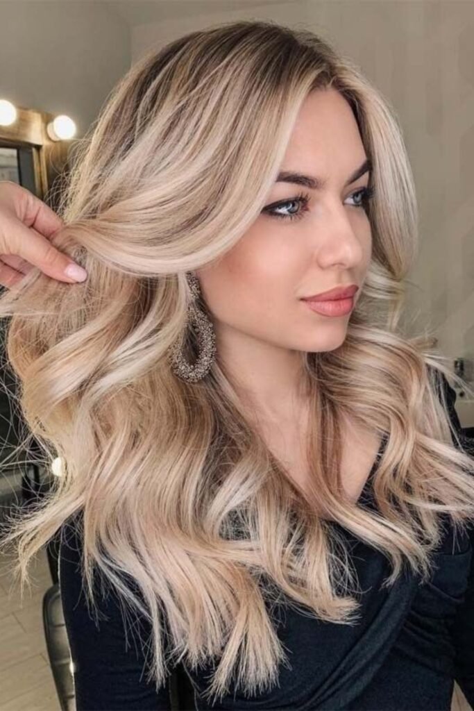 Creamy Blonde with Caramel Highlights
