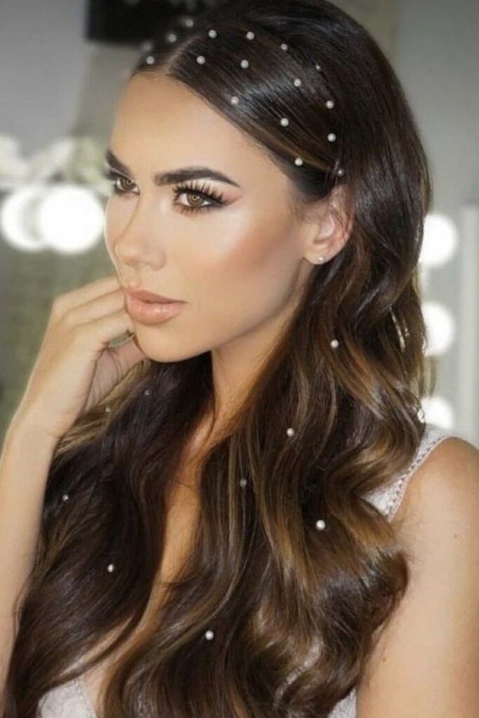 Pearl-Studded Hair Pins Look