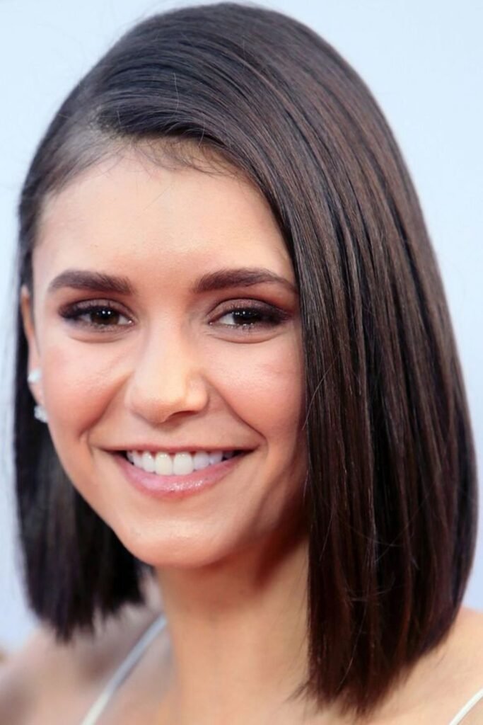 Pinned Back Sleek Lob