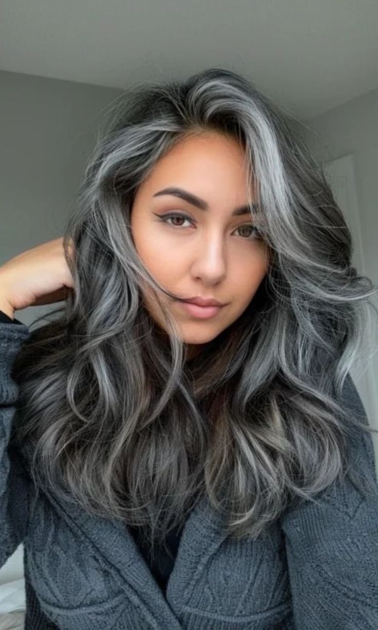 13 Beautiful Salt and Pepper Hair Ideas to Brighten Your Look