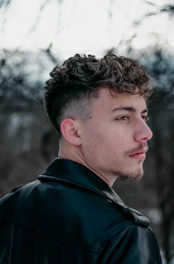 Textured Crop with Tapered Sides