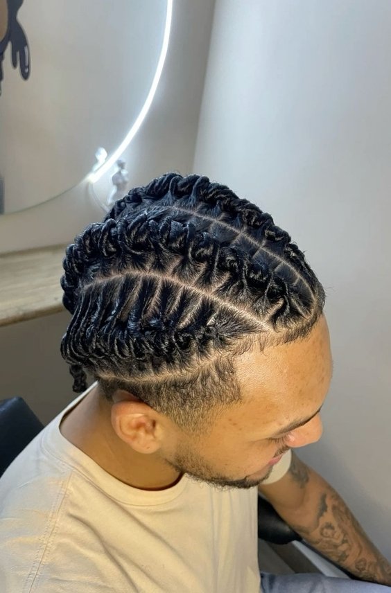Tapered Barrel Twists with Curved Parts