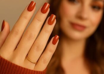 Eye-Catching Burnt Orange Fall Nails