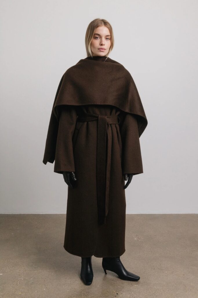 Outfit: Cape Coat With a Bold Wide Belt