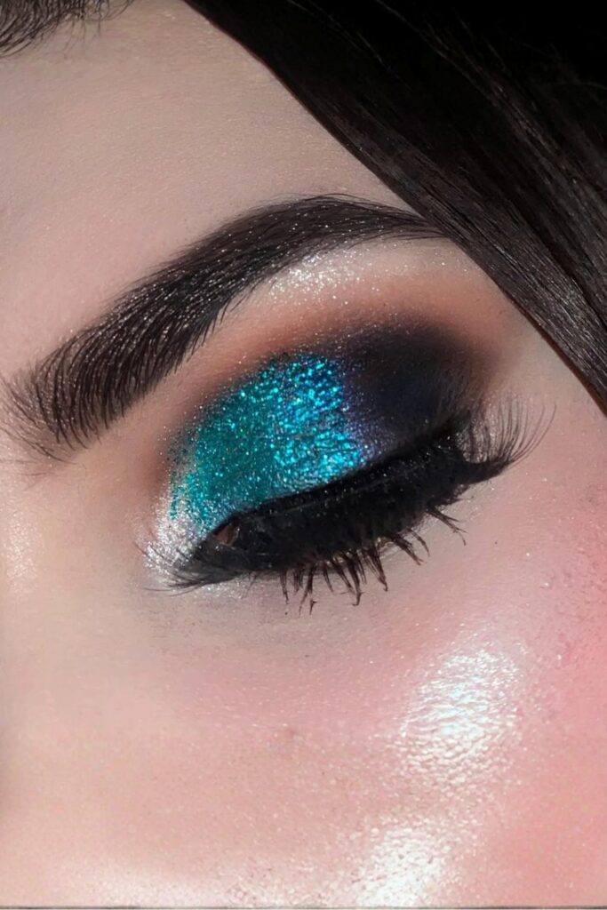 Teal Blue Smoky Gradient makeup