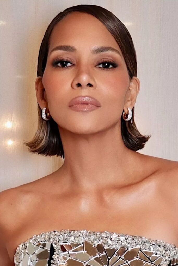 Short Bob with Tucked Sides