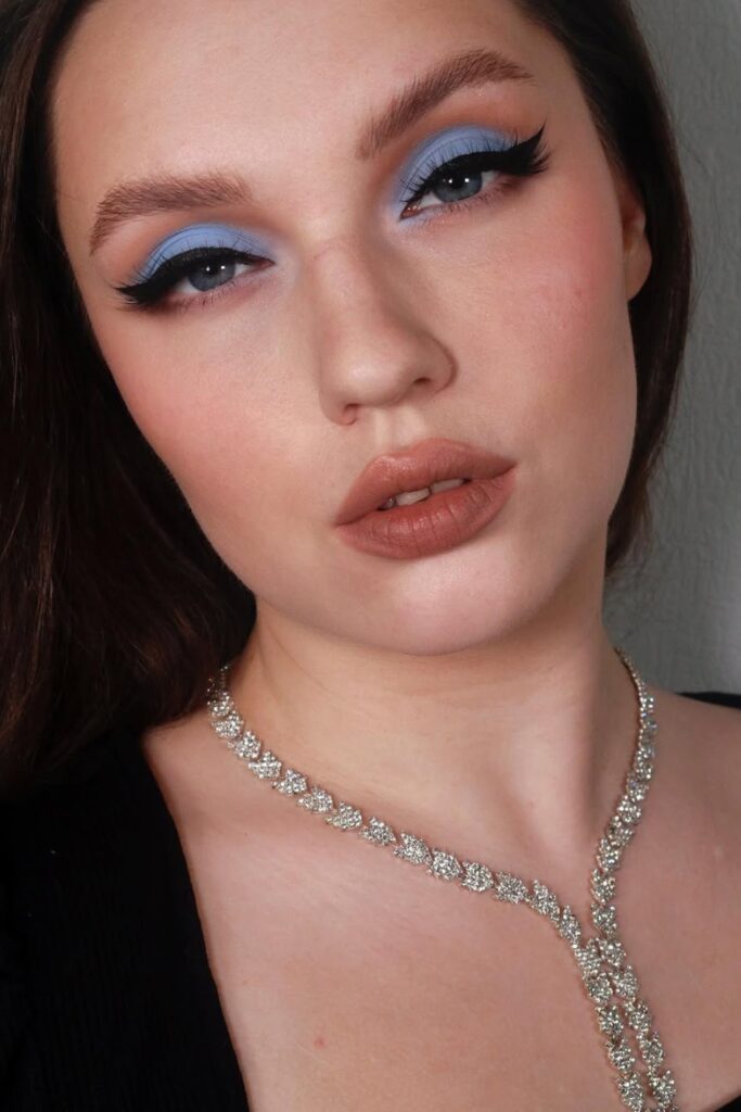 Soft Baby Blue Everyday Eyeshadow makeup