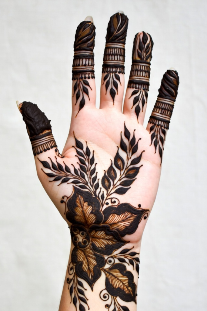 Arabic Leaf Cluster Palm Design