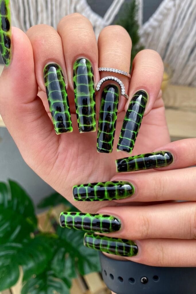 Deep Green Snake Skin Design