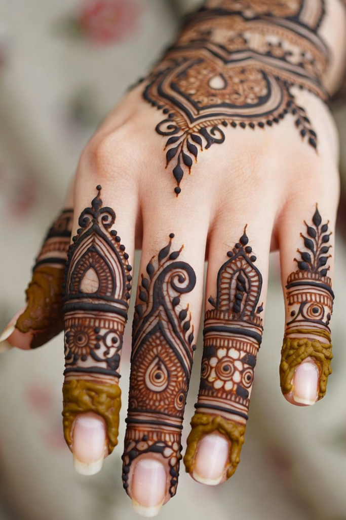 Delicate Paisley Finger Mehndi