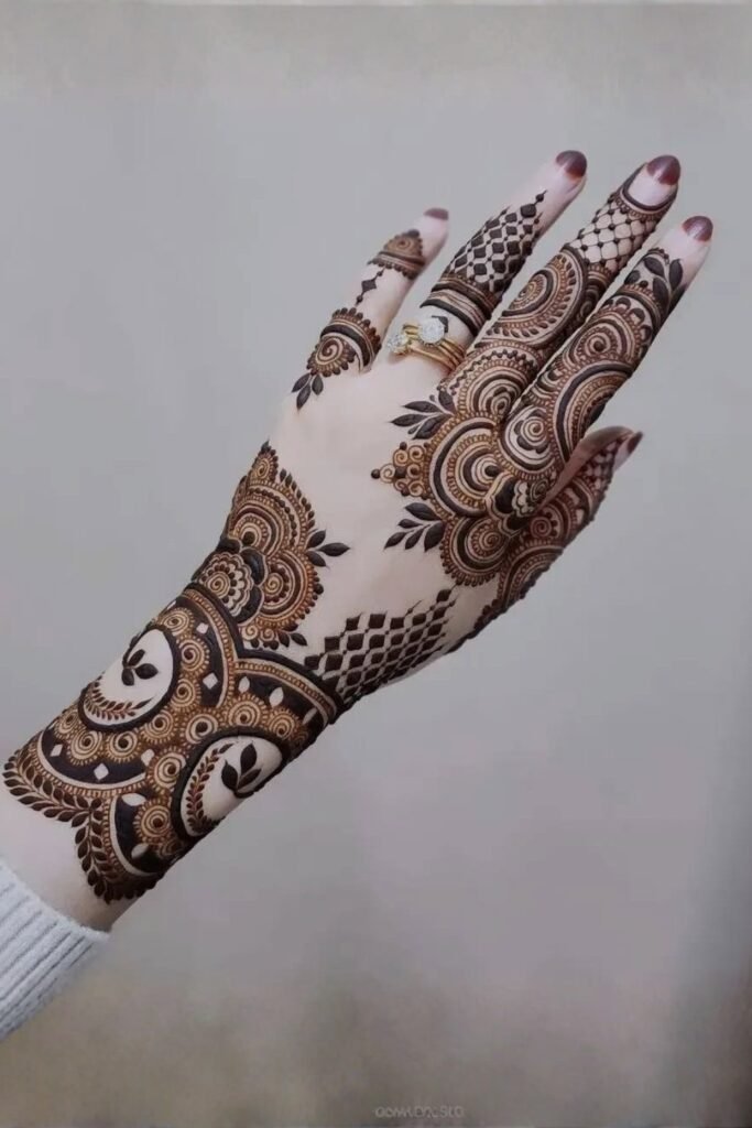 Intricate Finger Detailing