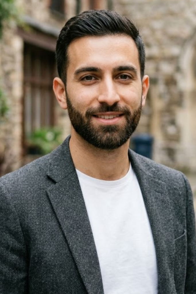 Low-Profile Full Beard on an oblong face