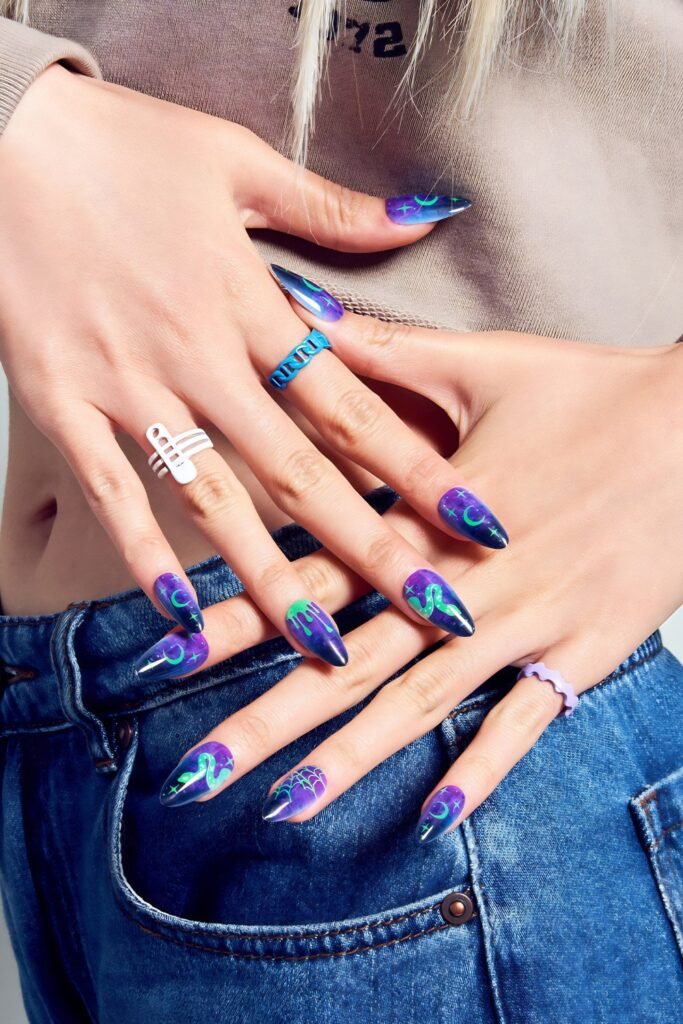 Smoke Effect Stiletto Chaotic Glam Nails