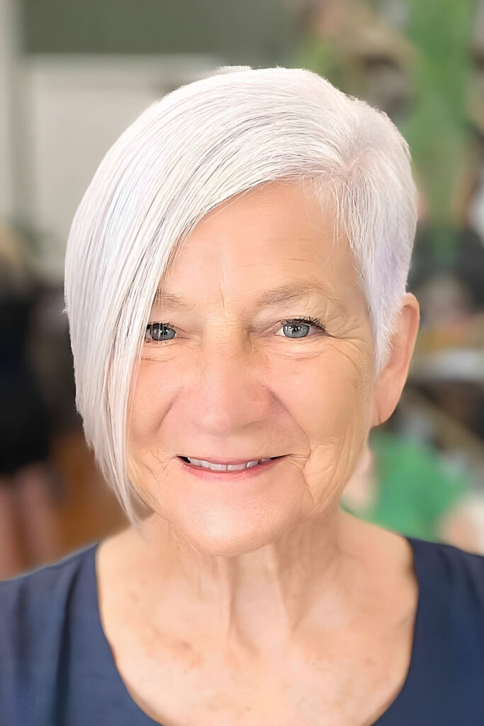 Asymmetric Disconnected Cut on an older woman