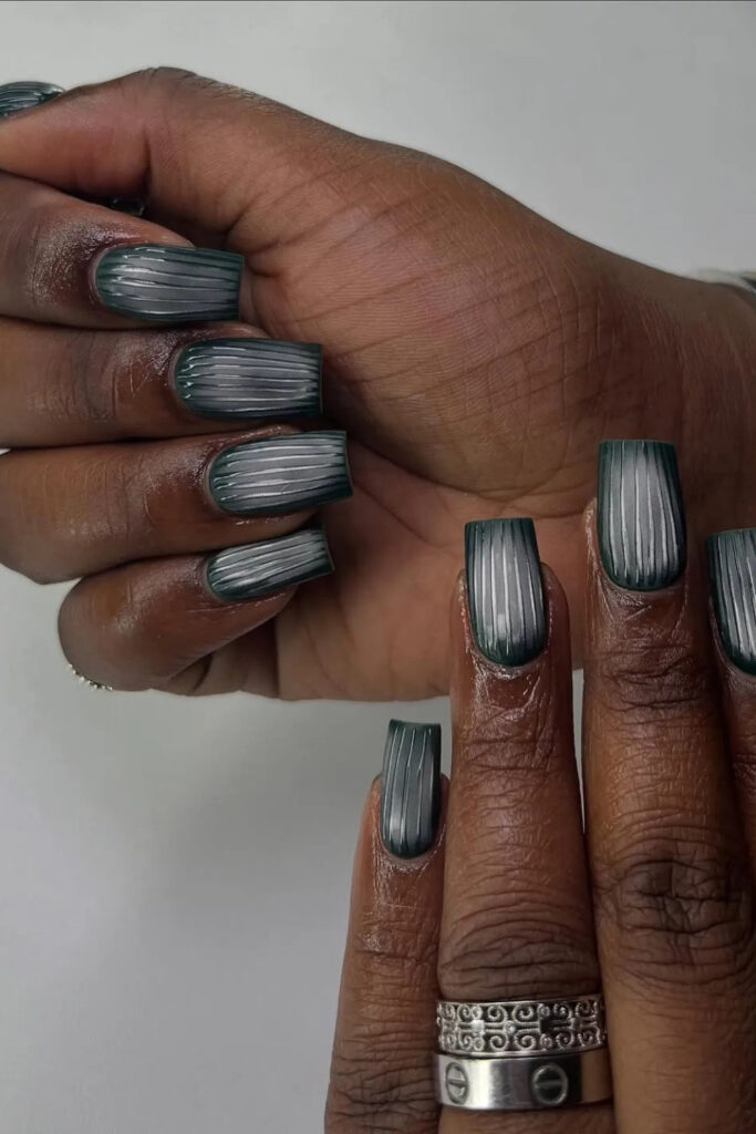 Dark Gray Ribbed-Glass Nails
