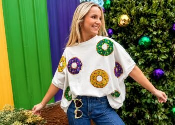 Fat Tuesday Outfit Ideas for Women