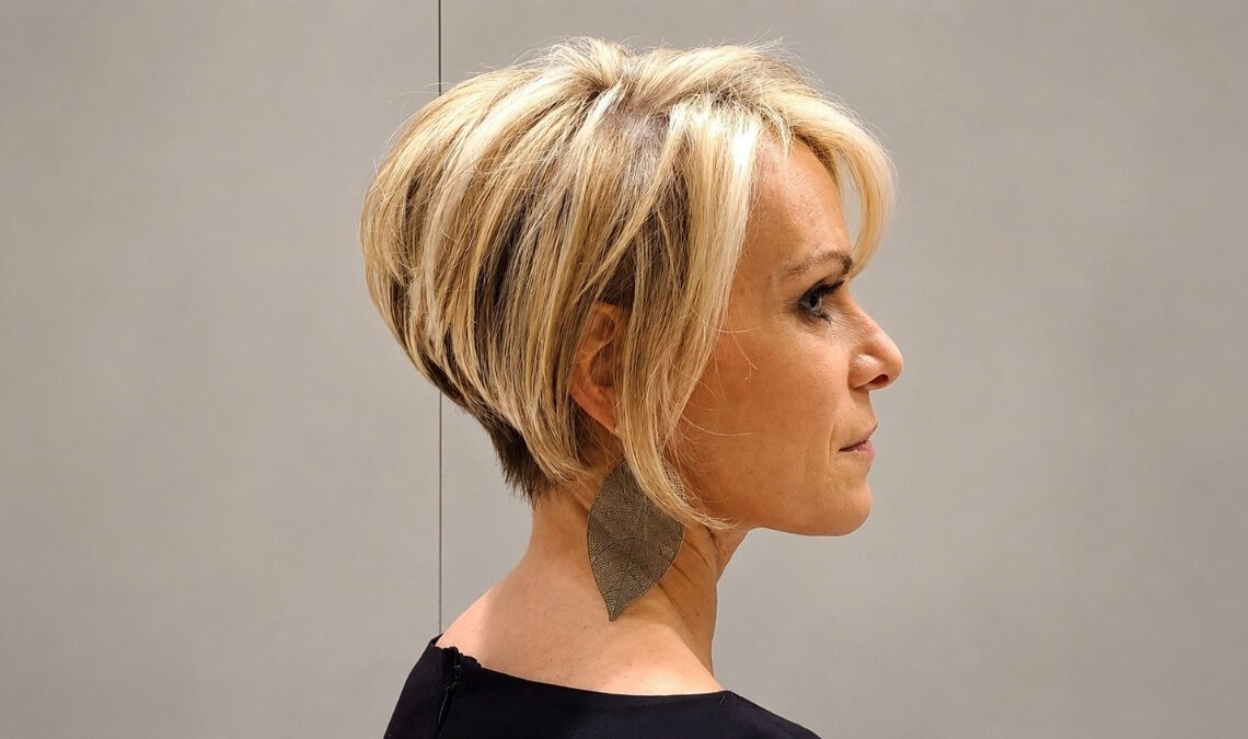 Short Graduated Bob Haircuts