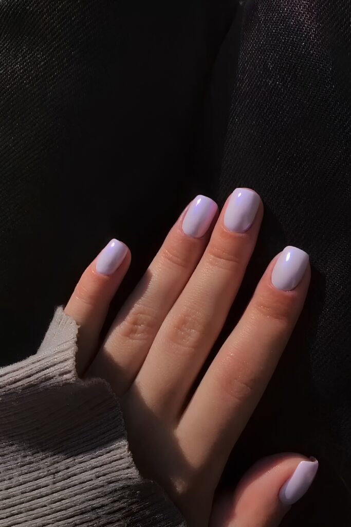Soft Lilac Chrome Nails
