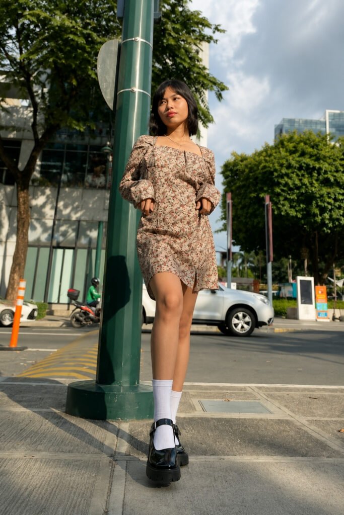 Wet Leg Indie Feminine Look