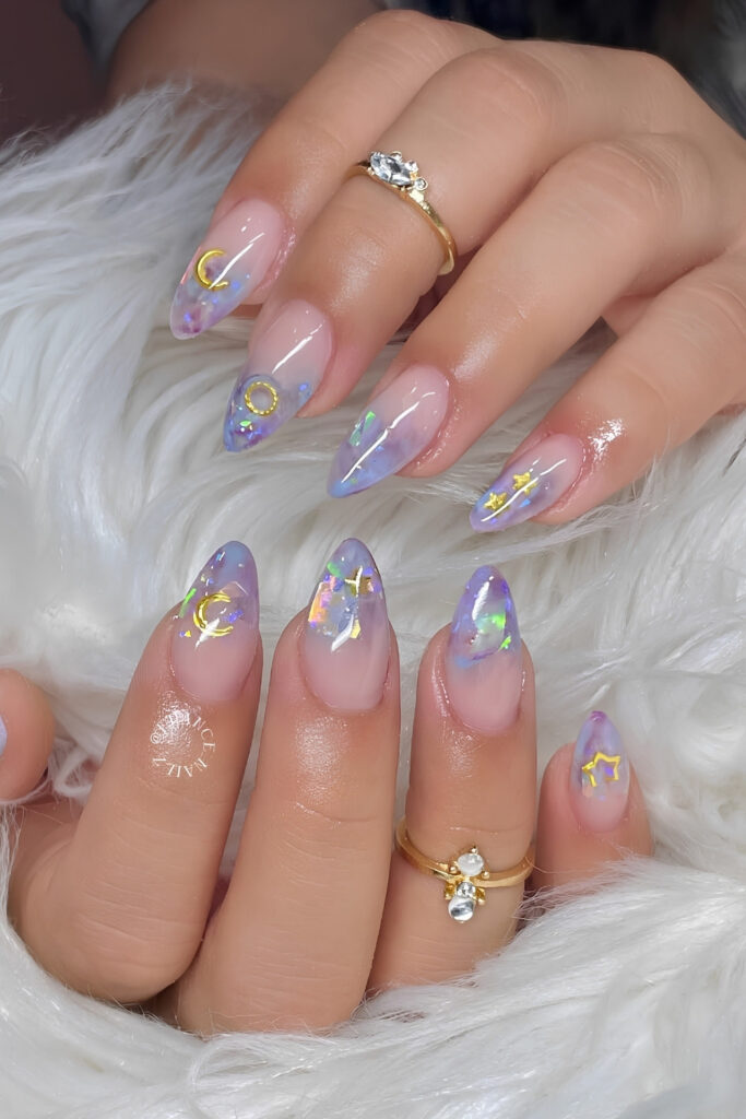 Cosmic iridescent nails