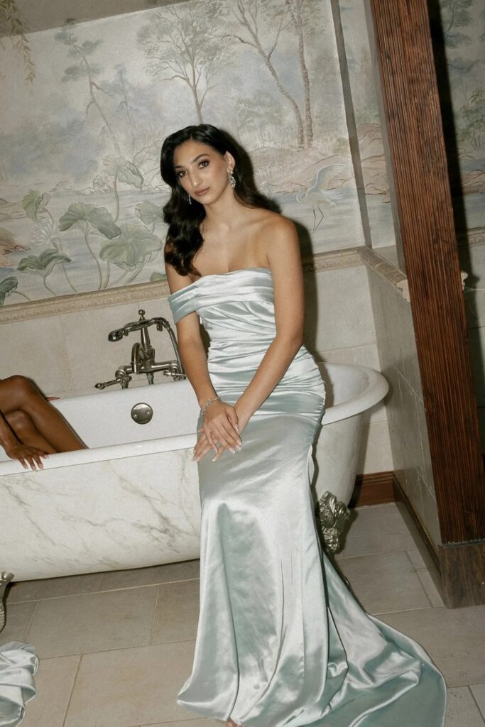 Bridesmaid makeup: glowy glam