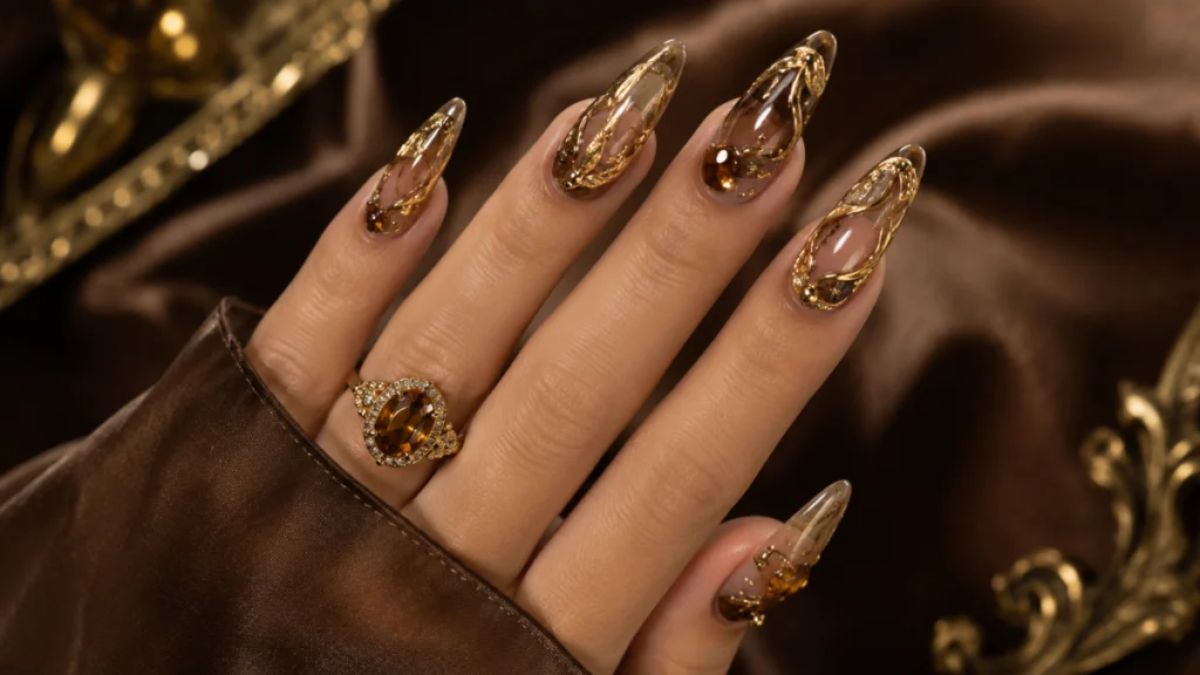 Goddess Brown Gold 3D Gel Nails