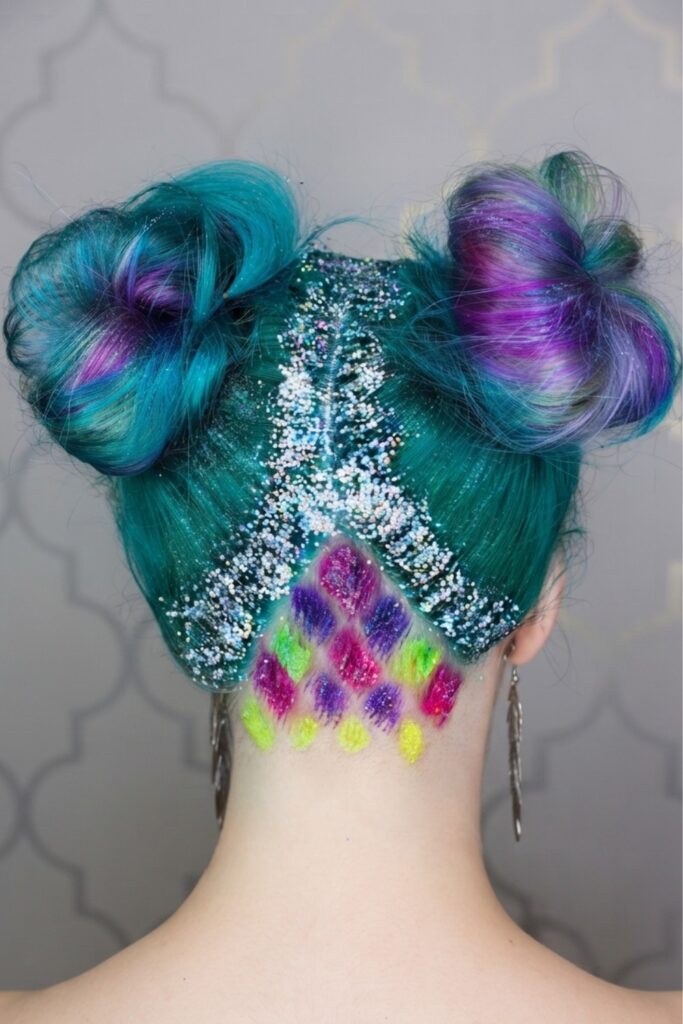 Glitter roots with space buns