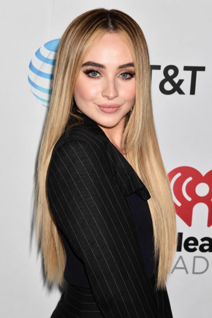 Sabrina Carpenter-inspired hairstyle: Sleek Straight Blowout
