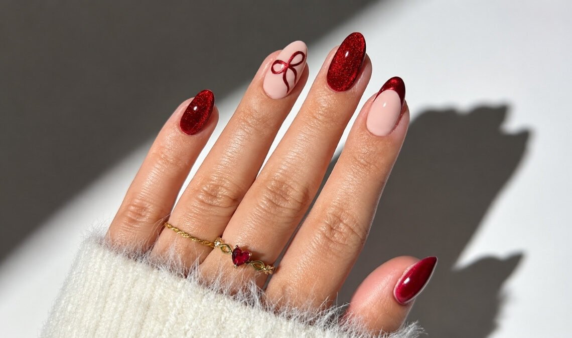Squoval Nail Designs for Christmas