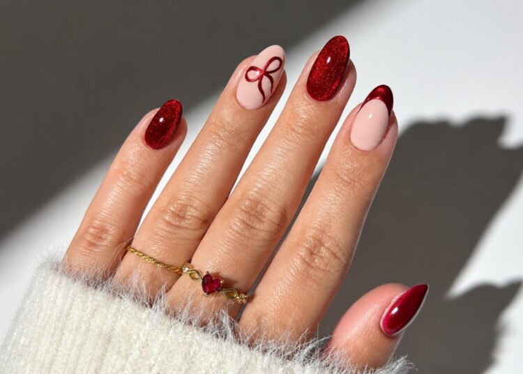 Squoval Nail Designs for Christmas