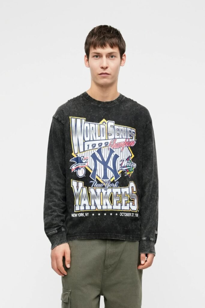 Vintage Sports Team Tee, Cargo Pants, Work Boots, Bucket Hat