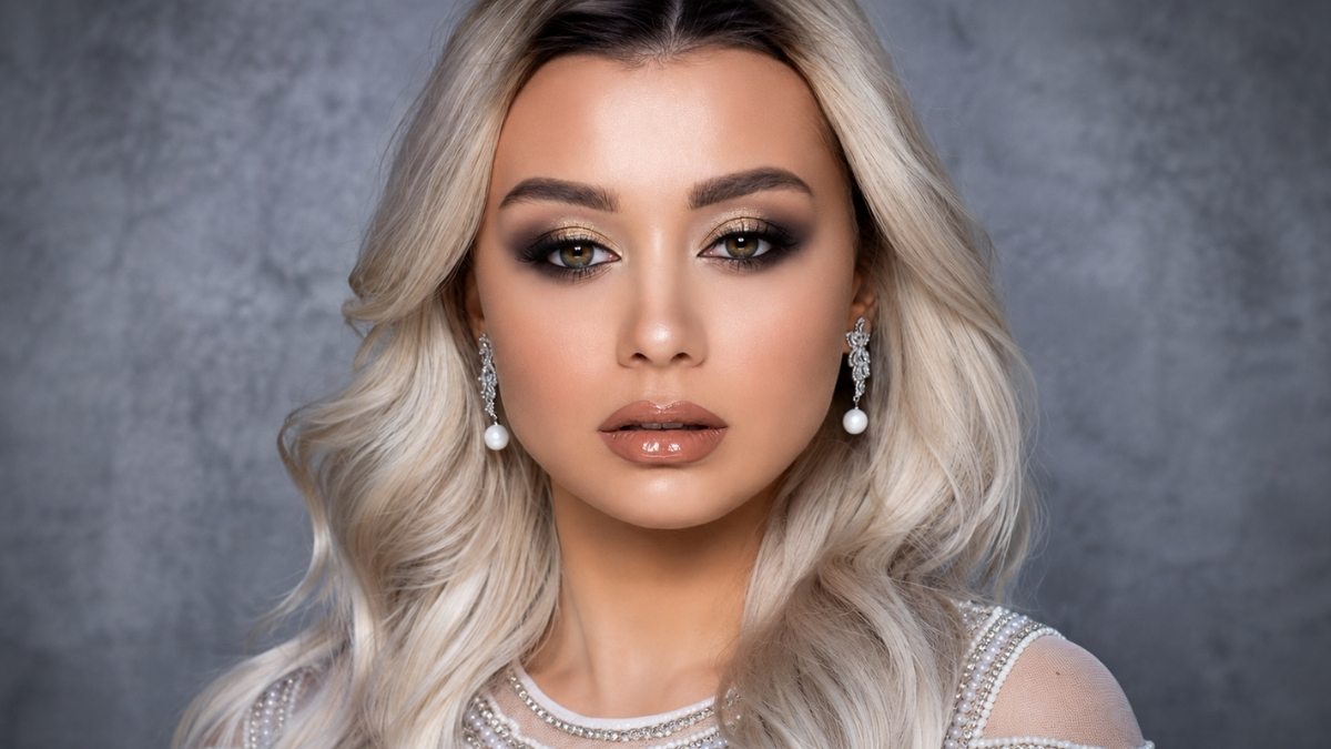 Glossy Makeup Looks