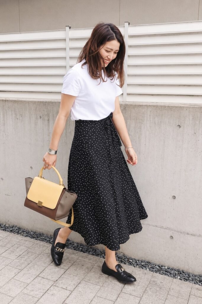 Midi Skirt With a Plain Tee