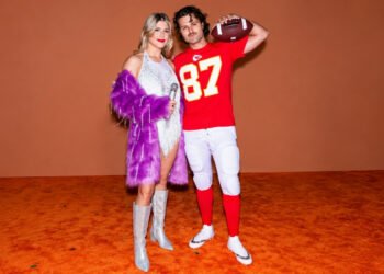 Blonde Couple Costumes for a Halloween Party