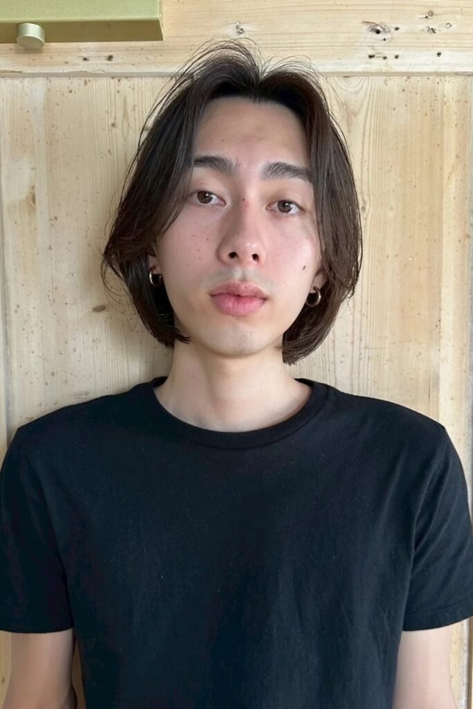 Center-part curtain bob