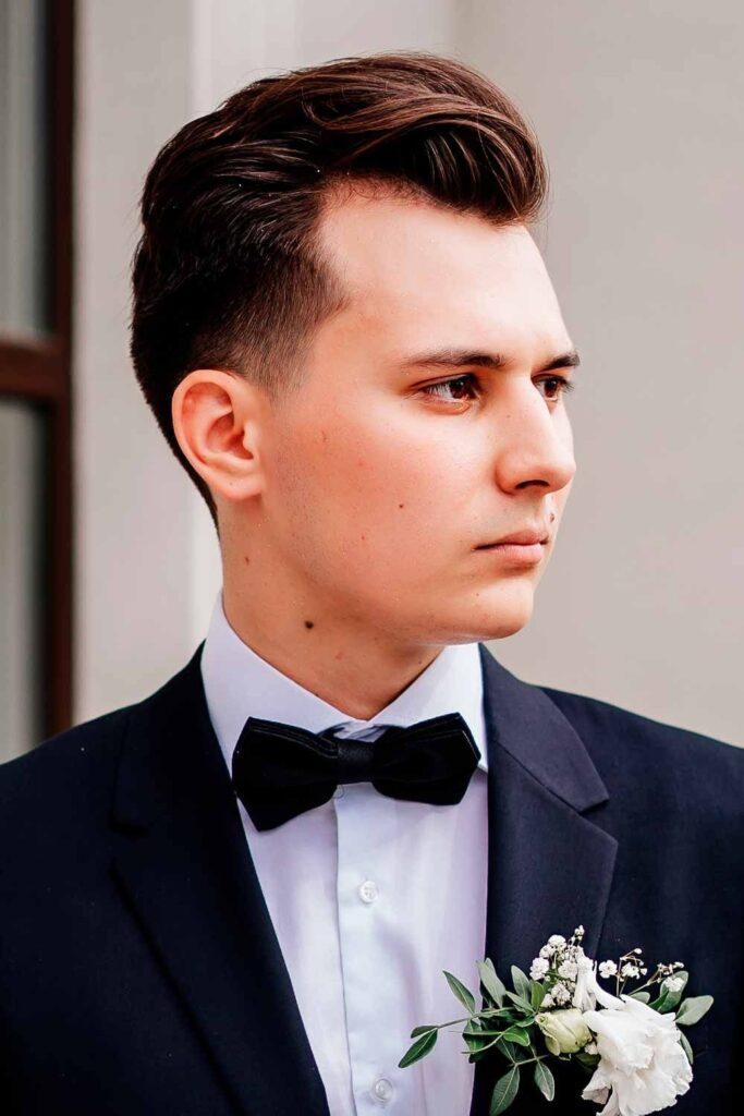 Classic pompadour with stubble