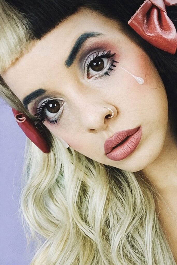 Teal eyeshadow with painted white tears