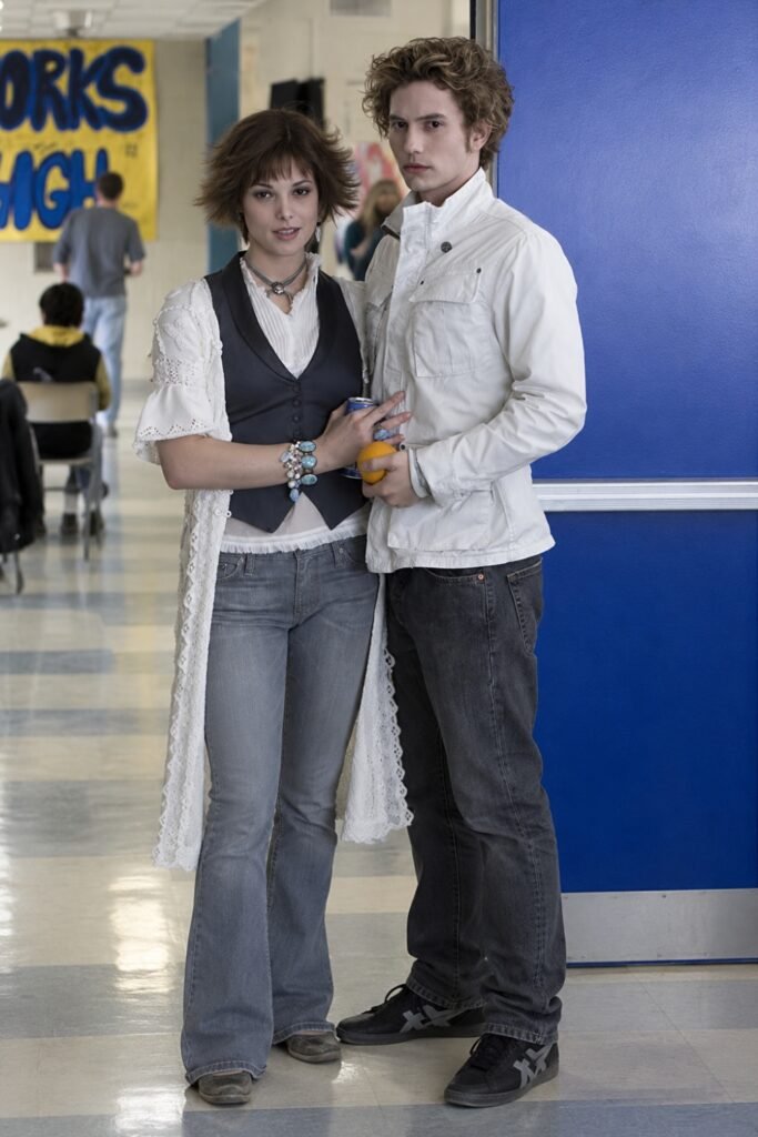 Edward and Bella (Twilight Era Blonde Jasper and Alice)