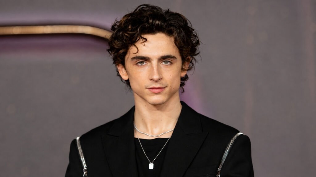 Low-Maintenance Haircuts for Men