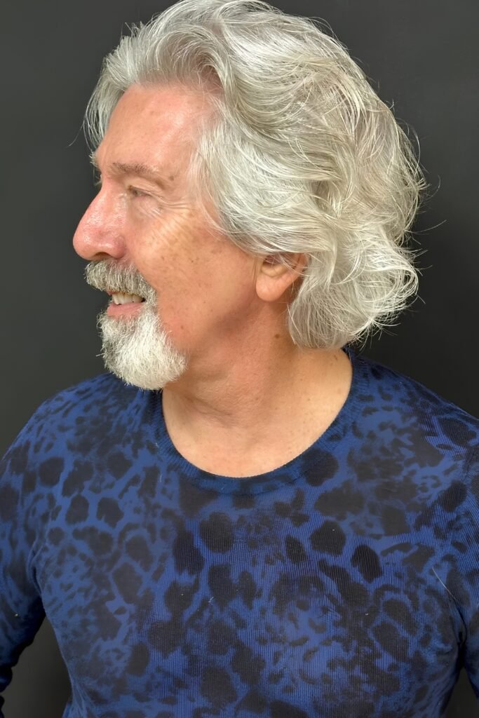 Natural wavy layers on a man