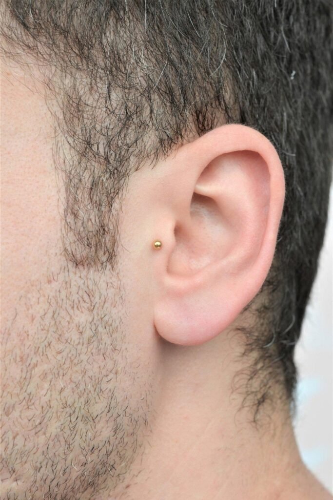 Tragus stud